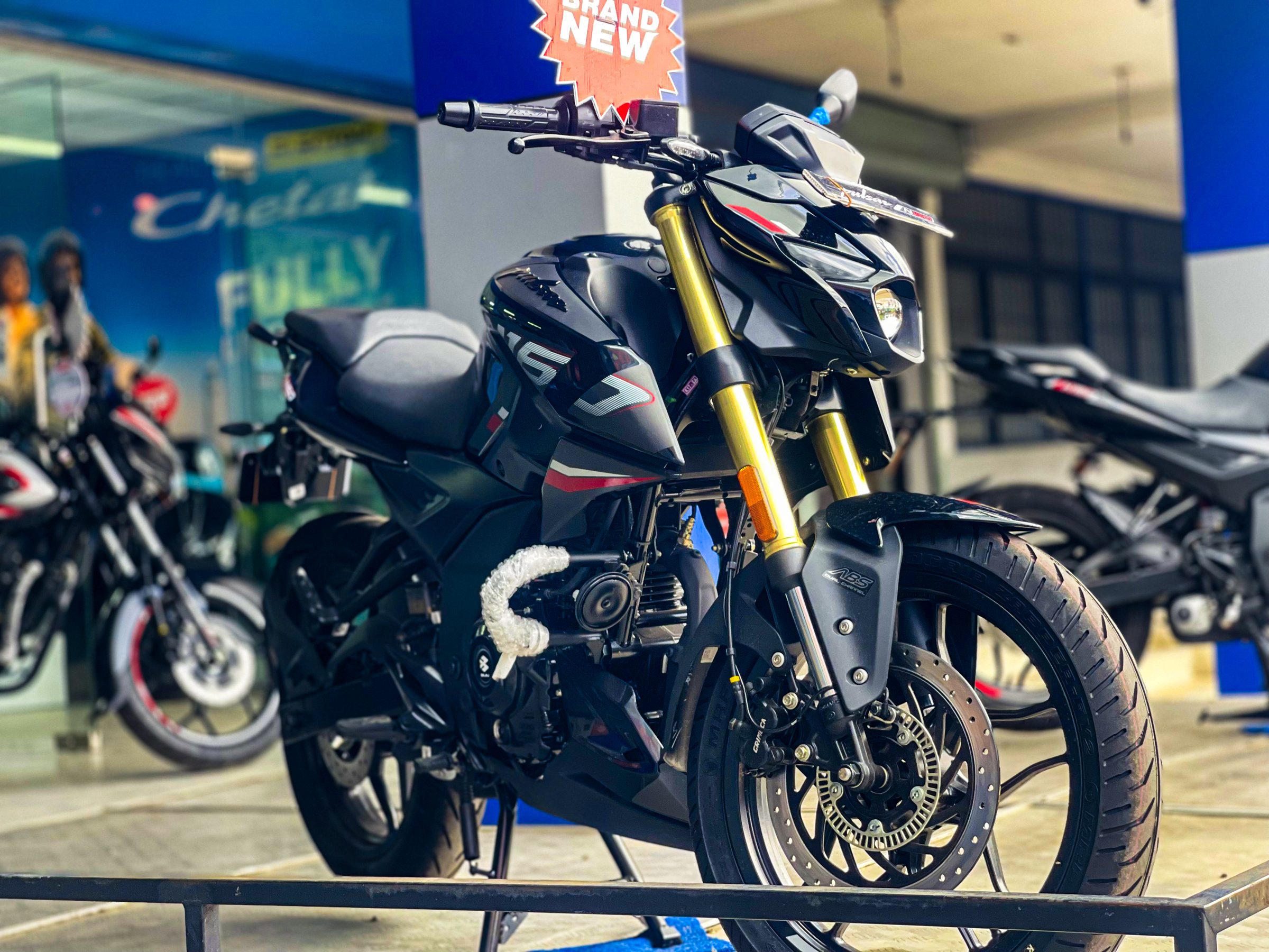 Bajaj Pulsar N160